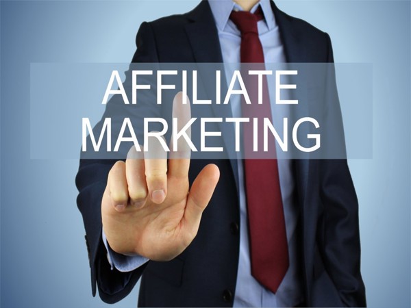 What You Need to Know About Affiliate Marketing: Pros and Cons